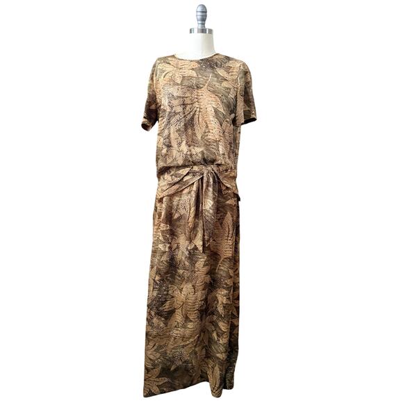 Due Per Due Silk 2 Piece Set Leaf Print Blouse Skirt Brown Beige Size 8 - Picture 1 of 8